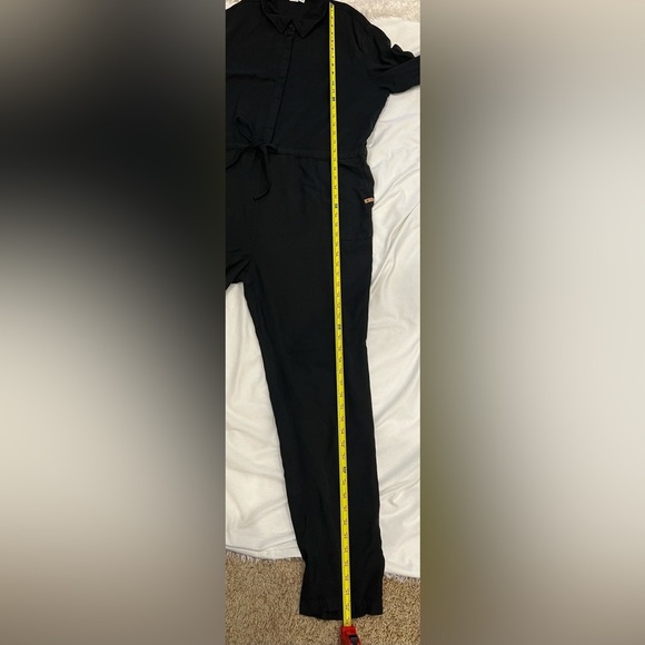 Ten Tree Active Outdoor Athleisure Bohemian Timeless Black Button-Up Jumpsuit - Picture 14 of 15